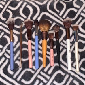 NWT 9 DIFFERENT MAKEUP BRUSHES